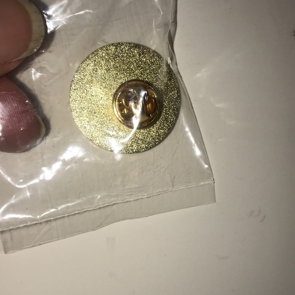 NIP WOCIP Sisters Circle Pin - Picture 3 of 5